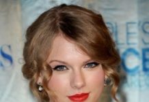 Cele mai sexy vedete prezente la People’s Choice Awards 2011