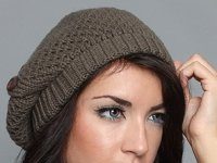 6 accesorii tricotate must-have pentru sezonul rece