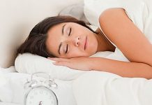 Remedii eficiente făcute acasă pentru a alunga insomnia