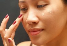 4 greșeli comune pe care le facem atunci când aplicăm fondul de ten